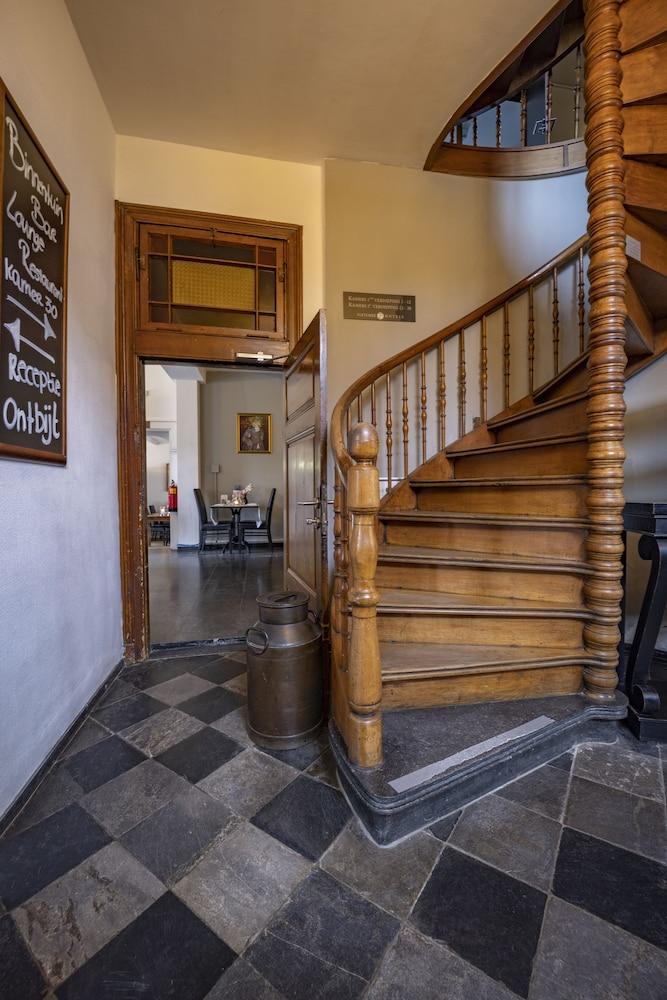 Fletcher Hotel Restaurant De Burghoeve 팔켄뷔르흐안더횔 외부 사진